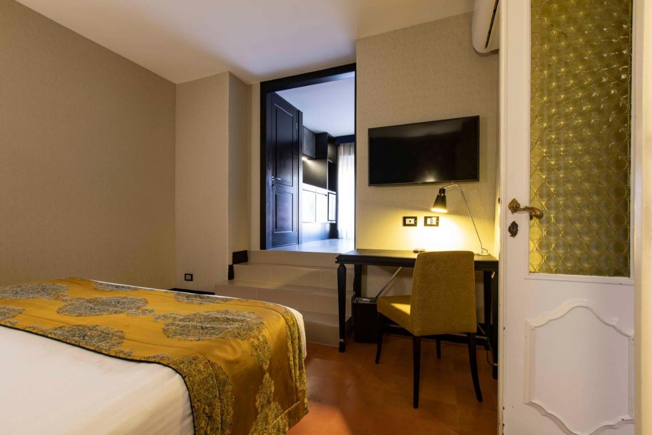 Unica Apartahotel 4*