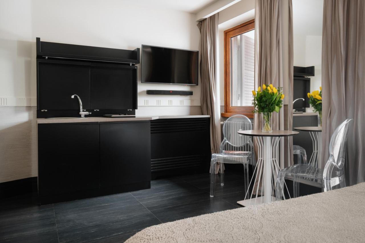 Unica 4* Roma